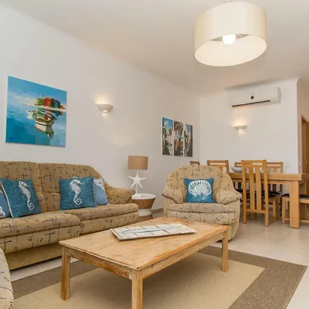 Tatil Evi Mill Heights Town House With Hot Tub *