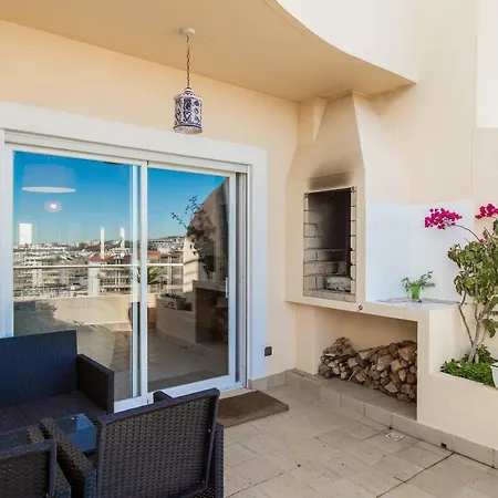 Mill Heights Town House With Hot Tub * Lagos